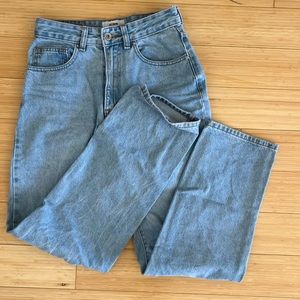 Cotton on light wash petite baggy straight jeans size 4